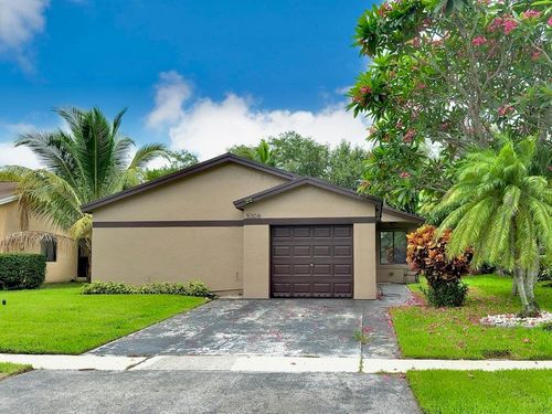 5308 Nw 92nd Ave, Sunrise, FL, 33351-7720 | Card Image