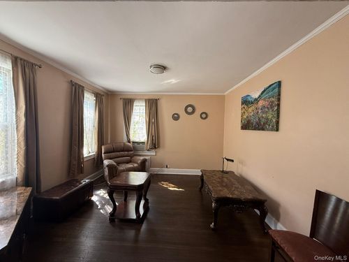123 Second Ave, Pelham, NY, 10803-1419 | Card Image