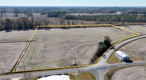 301 Railroad Rd, Orrum, NC, 28369-9741 | Card Image