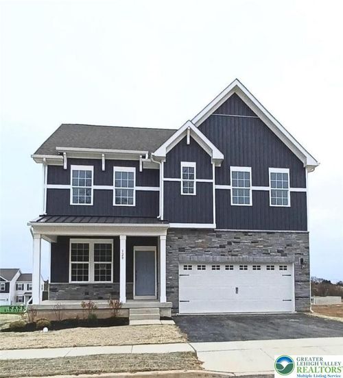 129 Winding Rd, Forks Twp, PA, 18040-8807 | Card Image