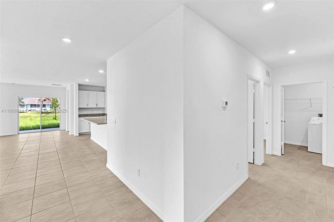 2033 Sw Castinet Ln, House other with 4 bedrooms, 3 bathrooms and null parking in Port St. Lucie FL | Image 17