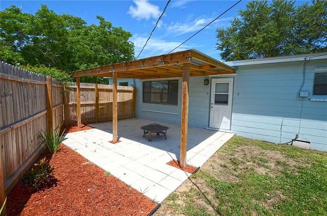 View of Back Patio | Image 10