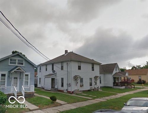 106 W Pennsylvania St, Shelbyville, IN, 46176-1220 | Card Image