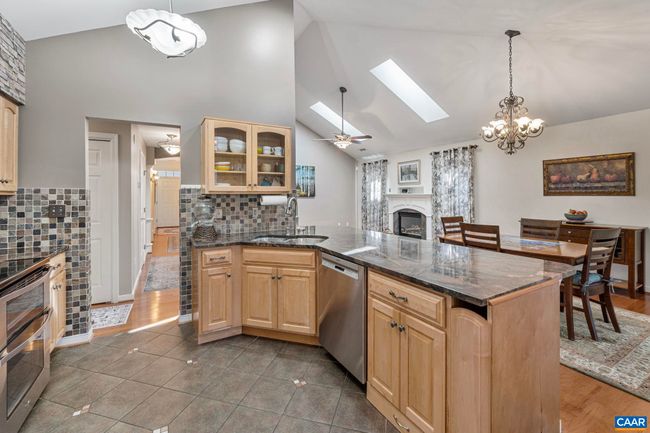 1165 Courtyard Dr, House other with 3 bedrooms, 2 bathrooms and null parking in CHARLOTTESVILLE VA | Image 14