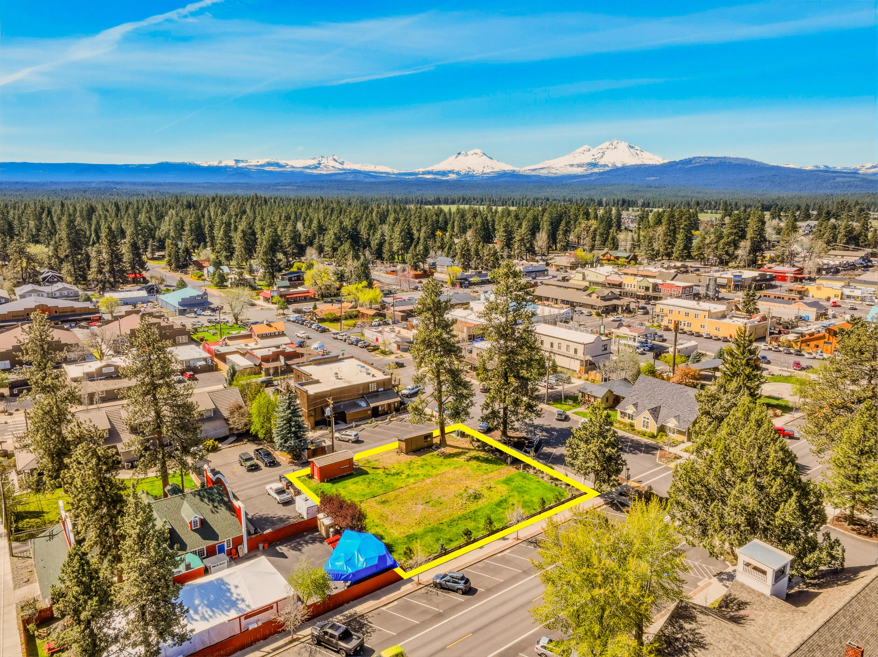 301 E Main Ave, Sisters, OR 97759
