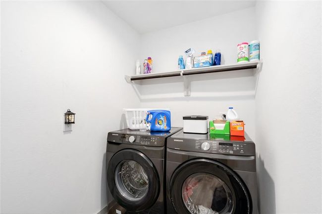 7730 Robert Ln, House other with 3 bedrooms, 2 bathrooms and 2 parking in Rosharon TX | Image 15