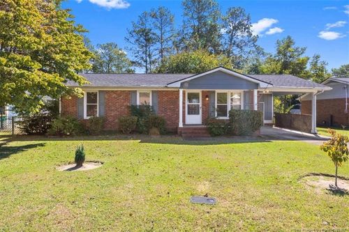 3225 Glenmore Dr, Hope Mills, NC, 28348-1718 | Card Image