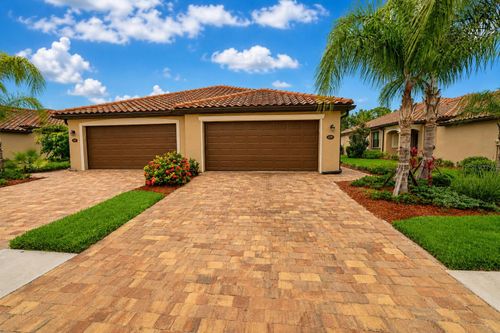 12385 Amica Loop, VENICE, FL, 34293-2404 | Card Image