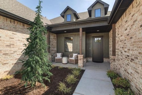 8110 Goldfinch Dr, Guthrie, OK, 73044-5170 | Card Image