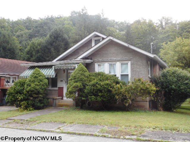 Cottage Ave, Weston, WV 26452