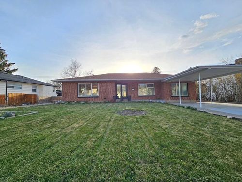 1010 13 St S, Lethbridge, AB, T1K1S5 | Card Image