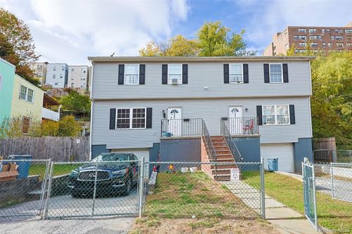 147 Orchard St, Yonkers, NY, 10703-2807 | Card Image