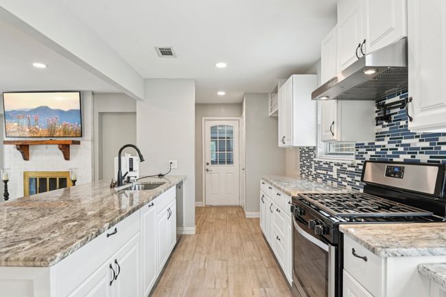 3930 Edgewood Dr, House other with 3 bedrooms, 2 bathrooms and null parking in Garland TX | Image 8