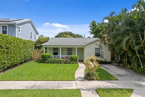 521 33rd St, West Palm Beach, FL, 33407-4817 | Card Image