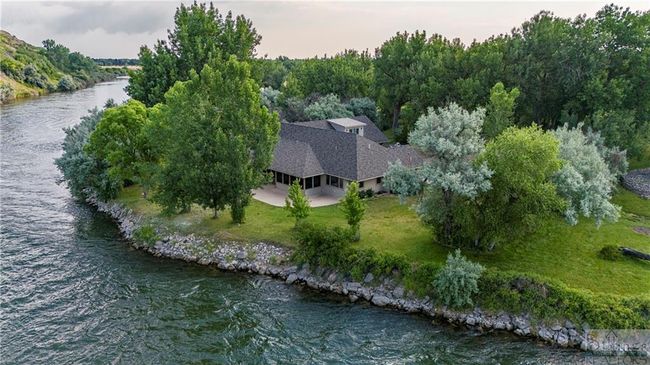 581 River Bend Road, House other with 4 bedrooms, 4 bathrooms and null parking in Fort Smith MT | Image 5