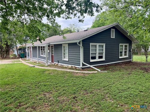 717 Surghnor St, Belton, TX, 76513-3872 | Card Image