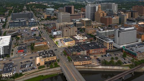 319 Broadway Avenue S, Rochester, MN, 55902 | Card Image