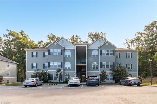 f-2608 Pennoak Way, Greensboro, NC, 27407-3945 | Card Image
