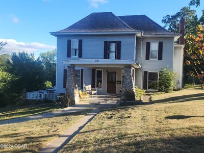 317 Patterson Street, House other with 4 bedrooms, 2 bathrooms and null parking in Neosho MO | Image 1