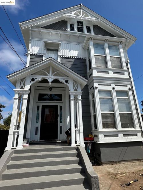 1520 Willow St, Alameda, CA, 94501-2790 | Card Image