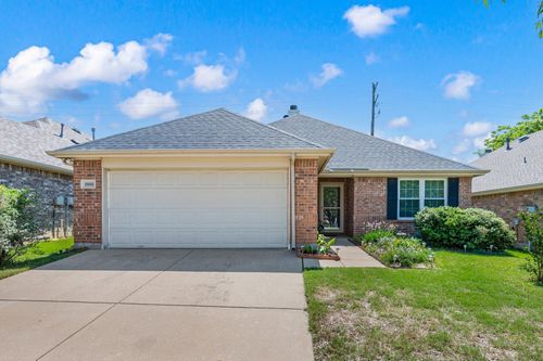 10008 Sourwood Dr, Fort Worth, TX, 76244-5859 | Card Image
