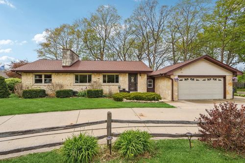 4761 S 81st Street, Greenfield, WI, 53220 | Card Image