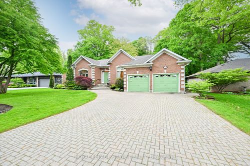 253 Robina Rd, Ancaster, ON, L9G2L6 | Card Image