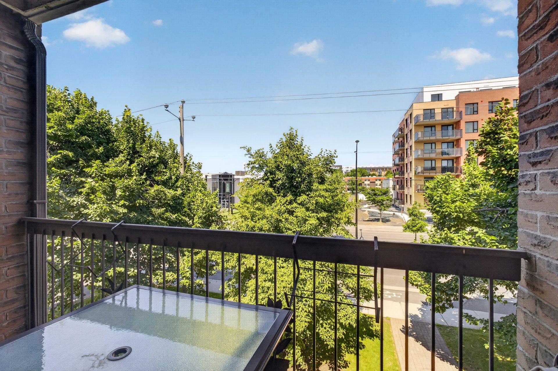 Residential in Longueuil (Saint-Hubert) 4