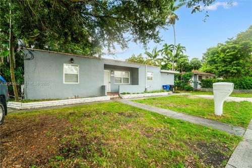 a-1136 Ne 167th St, North Miami Beach, FL, 33162-2655 | Card Image