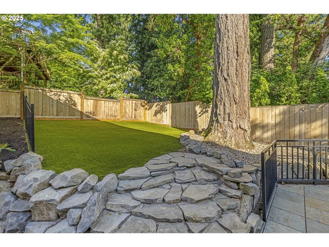 23073 Bland Cir, House other with 5 bedrooms, 3 bathrooms and 3 parking in West Linn OR | Image 37