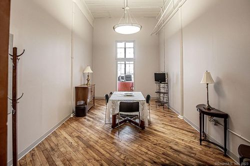 1205-642 Hilliard St, Manchester, CT, 06042-2701 | Card Image