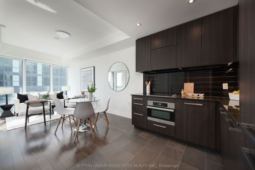 3212-8 The Esplanade, Toronto, ON, M5E0A6 | Card Image