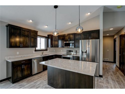 492 Coyote Way, NEW RICHMOND, WI, 54017-4431 | Card Image