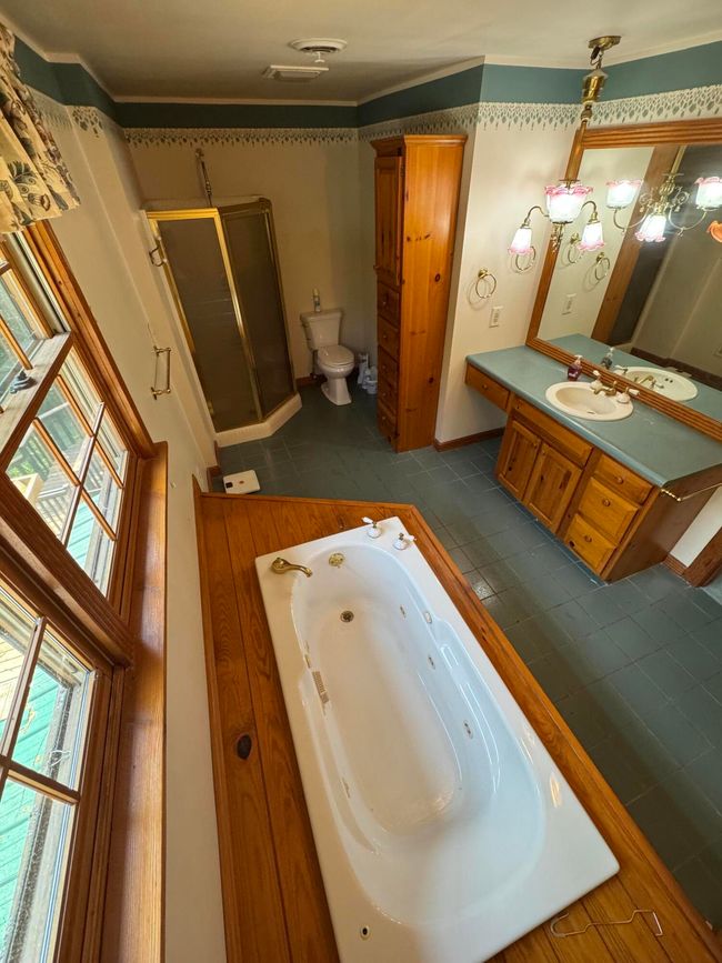 2452 Skyview Way, House other with 2 bedrooms, 2 bathrooms and null parking in Dandridge TN | Image 17