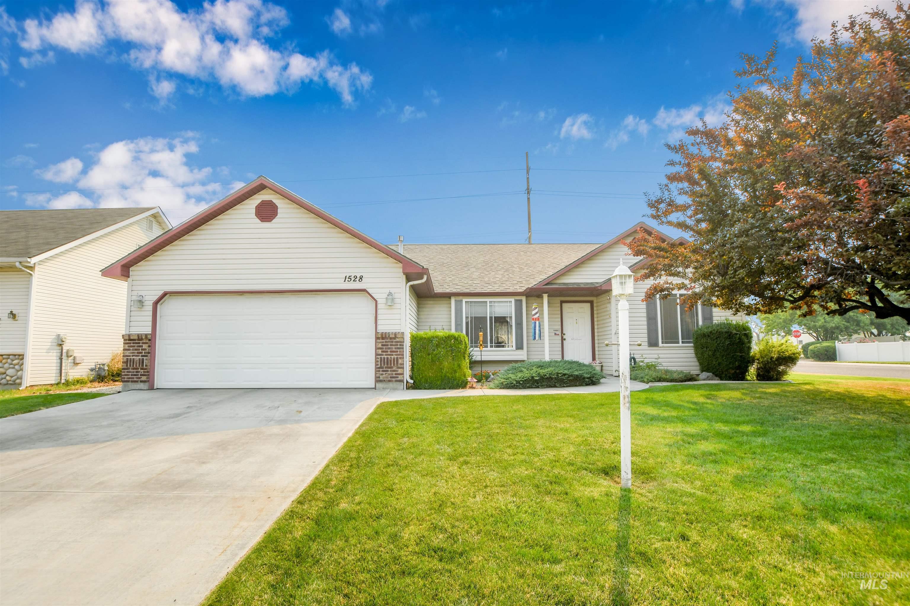Aspen Grove St, Nampa, ID 83686