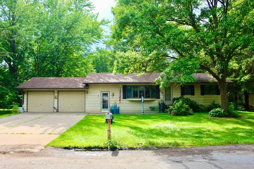 514 Oak Ave, Hinckley, MN, 55037-8325 | Card Image