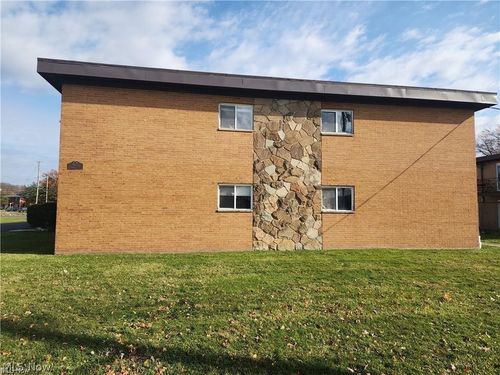 104-26680 Tungsten Rd, Euclid, OH, 44132-2943 | Card Image