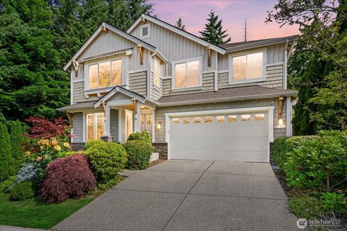 8132 Ne 117th Pl, Kirkland, WA, 98034-3579 | Card Image