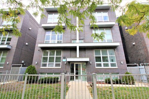 3e-2412 W Cortland St, Chicago, IL, 60647-6670 | Card Image