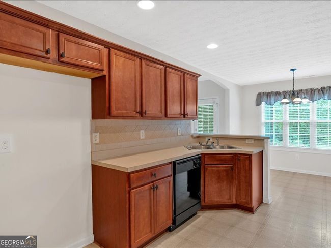 57 Craig Meadows Ln, House other with 4 bedrooms, 2 bathrooms and 2 parking in Douglasville GA | Image 12