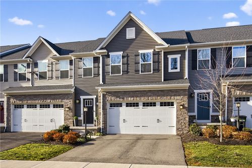 435 Greenwood Dr, Canonsburg, PA, 15317-5267 | Card Image