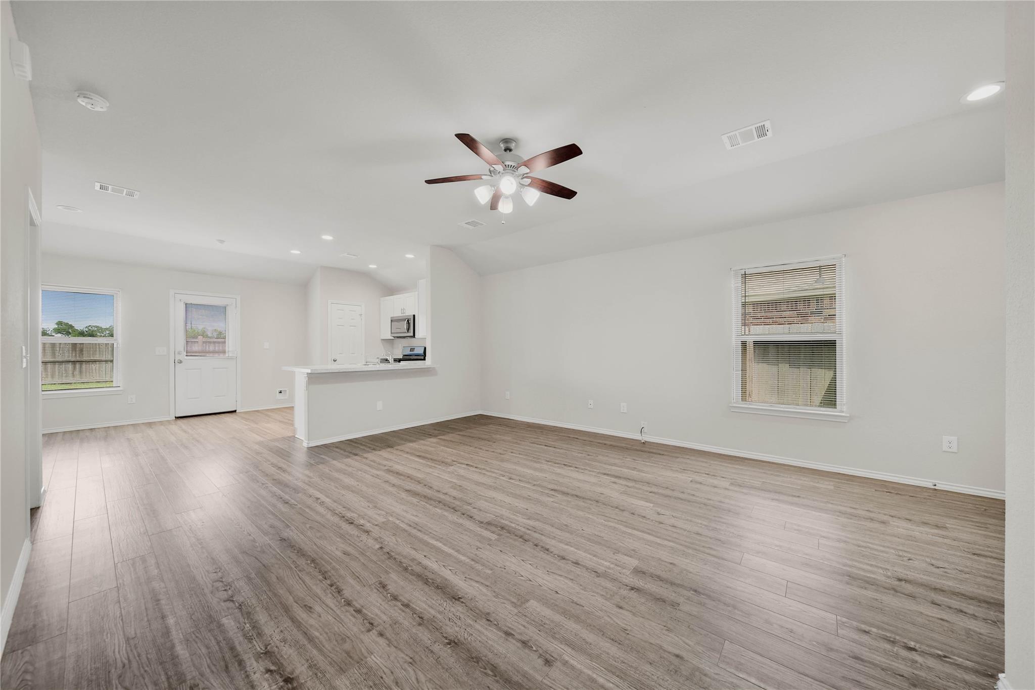 Residential Lease in Texas City 3