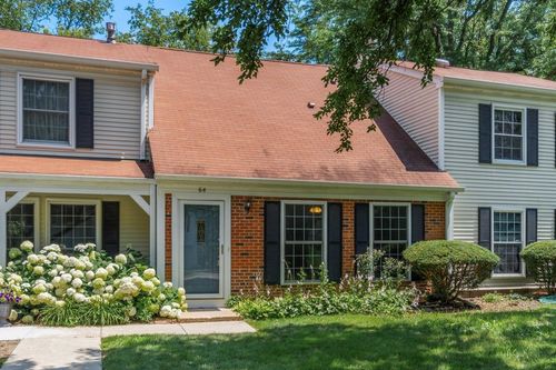 64 Wildwood Trl, Cary, IL, 60013-1556 | Card Image