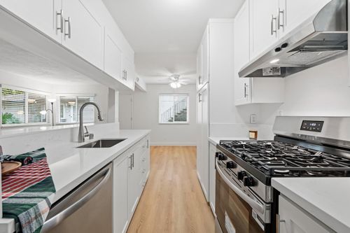 apt-2-243 Breuner Dr, Roseville, CA, 95678-2450 | Card Image