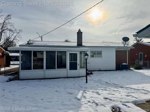 4775 Stanley Ave, Warren, MI, 48092-2555 | Card Image