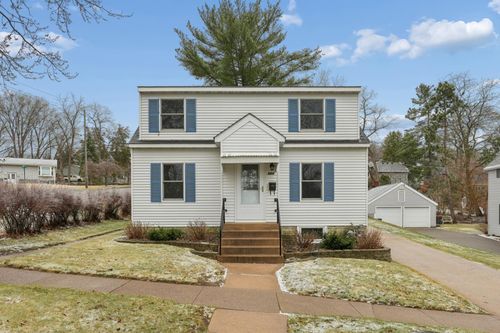 824 Elm St, Hudson, WI, 54016-1759 | Card Image