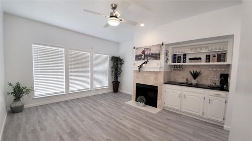 apt-167-5100 Verde Valley Ln, Dallas, TX, 75254-7483 | Card Image