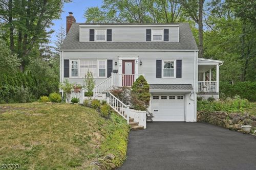 55 Valley View Ter, Wayne, NJ, 07470-4242 | Card Image
