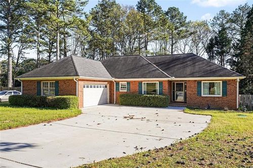 7972 Woods Ln, Jonesboro, GA, 30236-3975 | Card Image