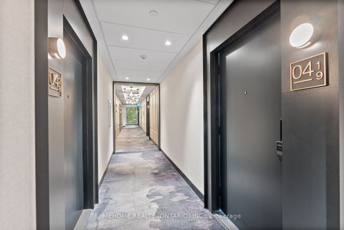 419-3200 William Coltson Ave, Oakville, ON, L6H7W6 | Card Image